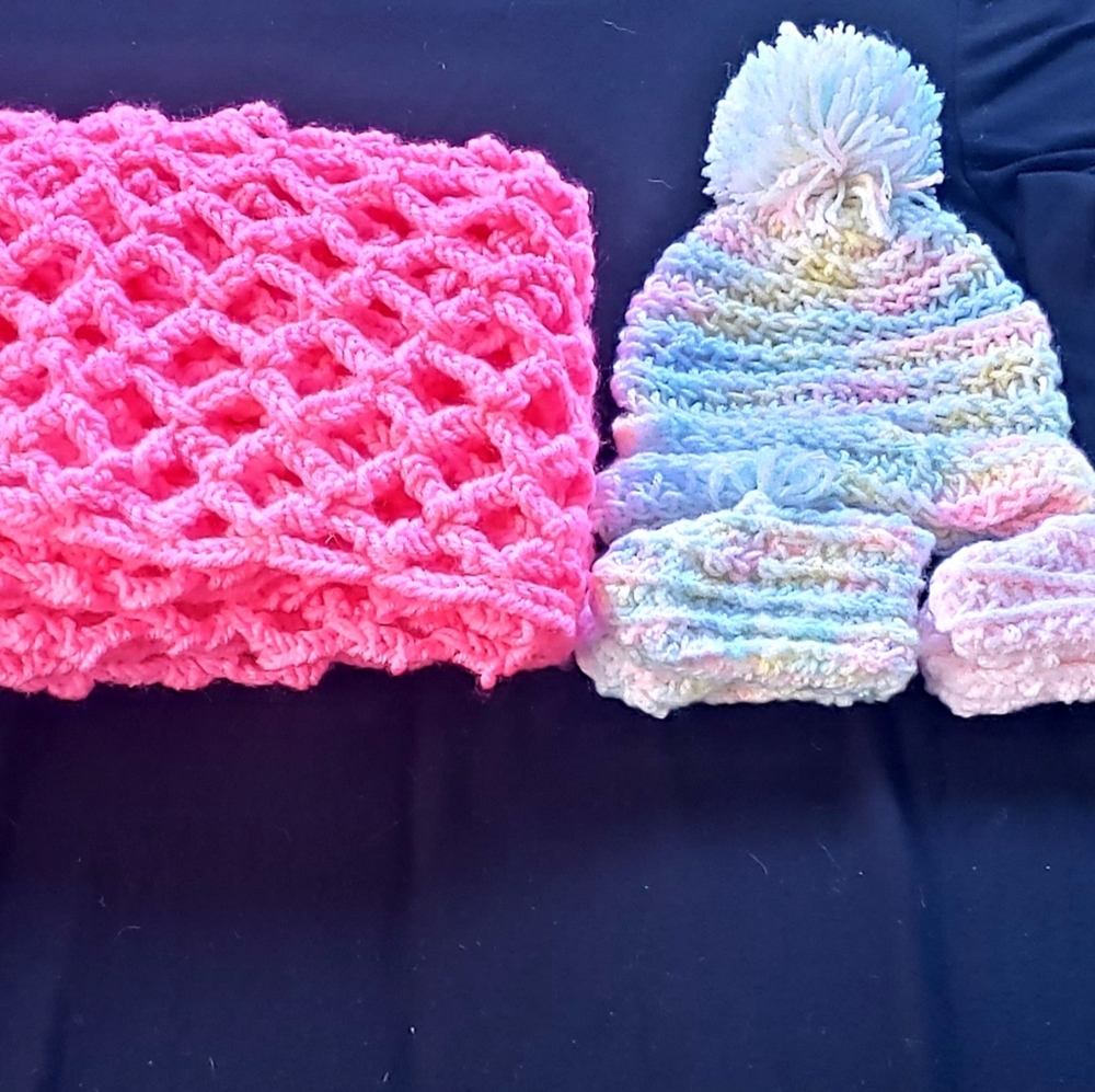 !Crochet Baby blanket sets with a beanie and booties!